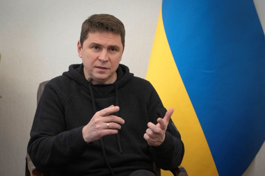„AP“/„Scanpix“/Ukrainos prezidento kanceliarijos administracijos vadovo patarėjas Mychailo Podoliakas