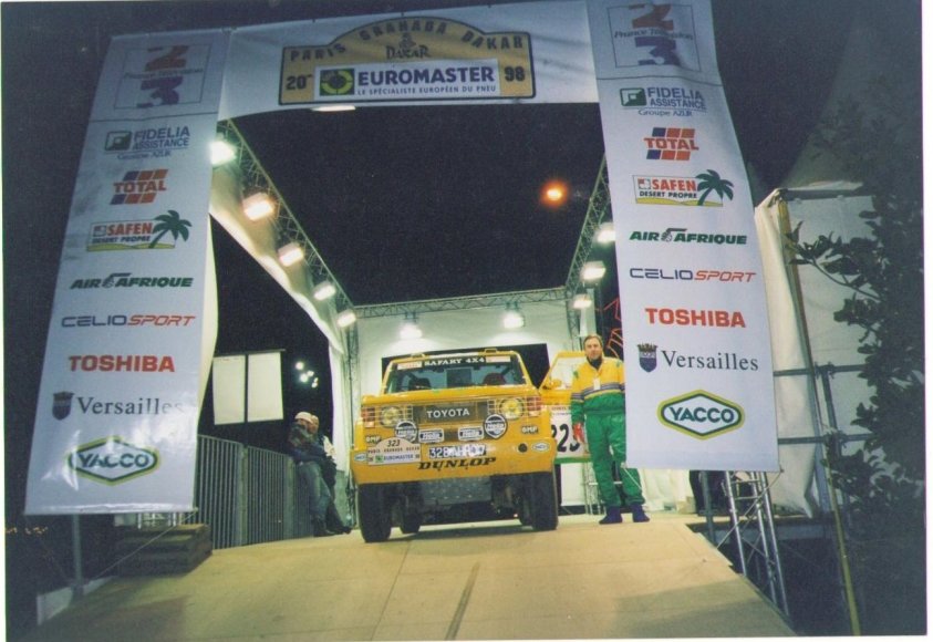 R.Žičkaus archyvo nuotr./1998 m. R. Beresnevičius Dakaro ralio starte