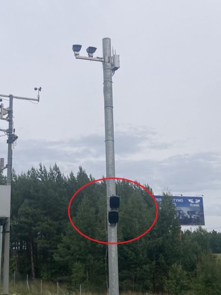 Skaitytojo Mindaugo nuotr./Matuoklis kelyje su infraraudonųjų spindulių prožektoriais