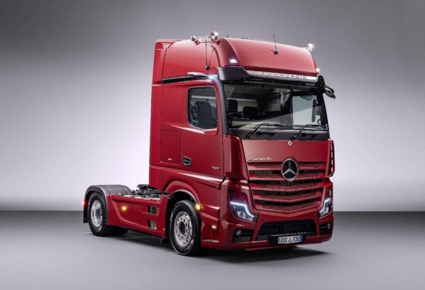 Mercedes Benz Actros galva (gamintojo nuotrauka)