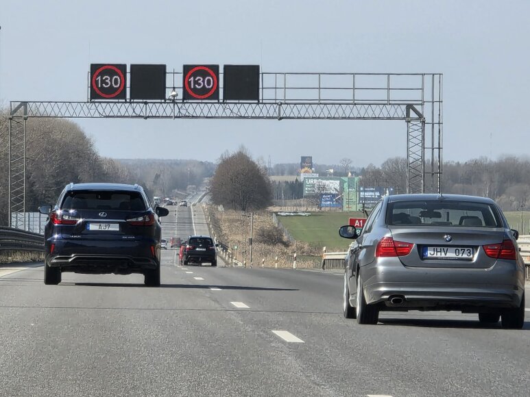 Skaitytojos Rasos nuotr./Kovo mėnesį automagistralėje A1 leista važiuoti 130 km/val.
