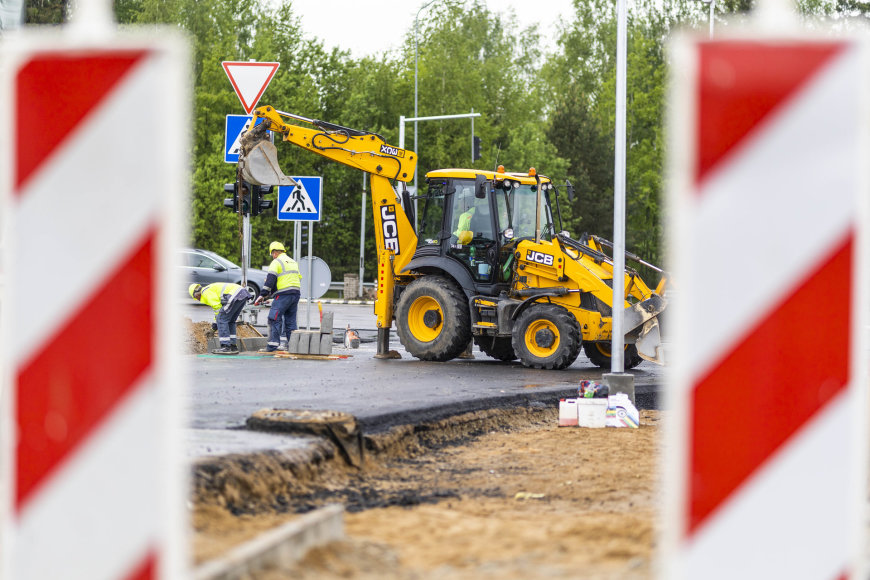 Irmanto Gelūno / BNS nuotr./Remontuojama sankryža Molėtų plente prie Riešės