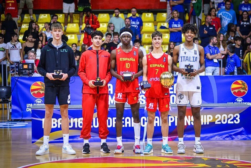 FIBA.com nuotr./Artūras Butajevas – simboliniame U16 Europos čempionato penkete, 2023 m.