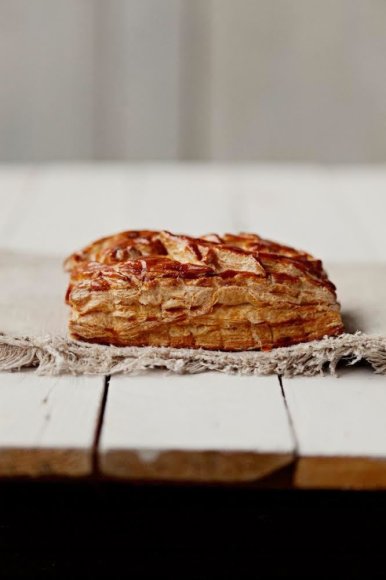 Kepyklėlės „Boulangery“ sluoksniuotos tešlos pyragas