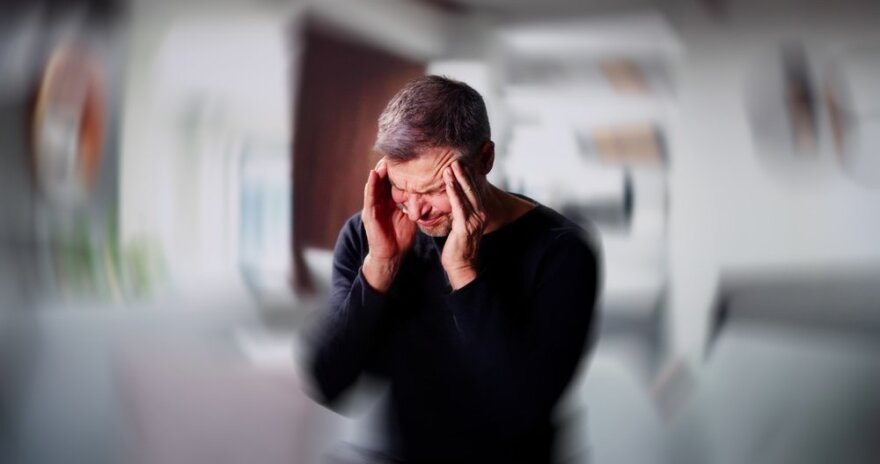 Shutterstock nuotr./Vienas iš insulto požymių – stiprus galvos skausmas