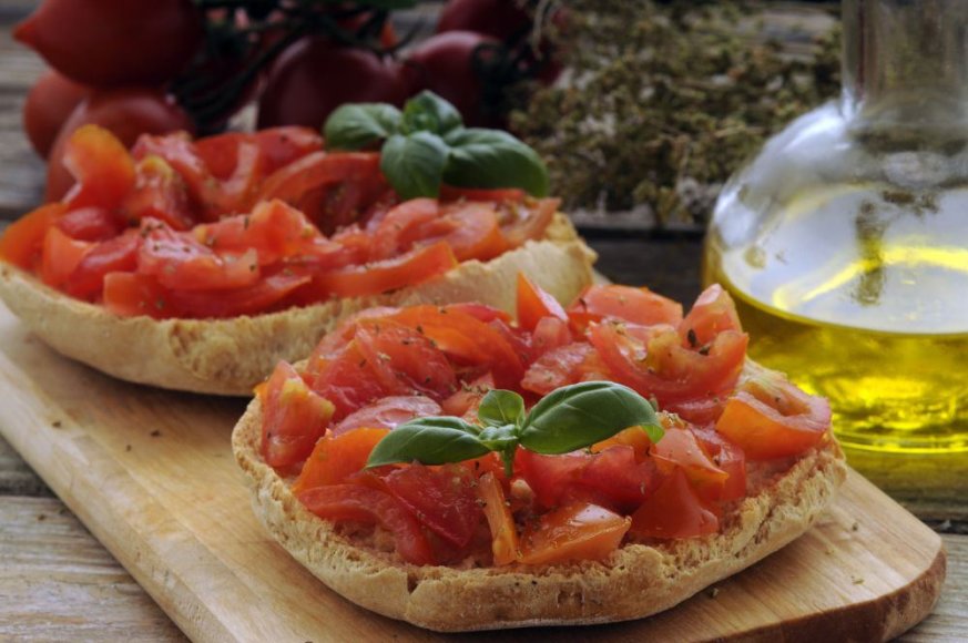 Itališkas užkandis „Bruschetta“