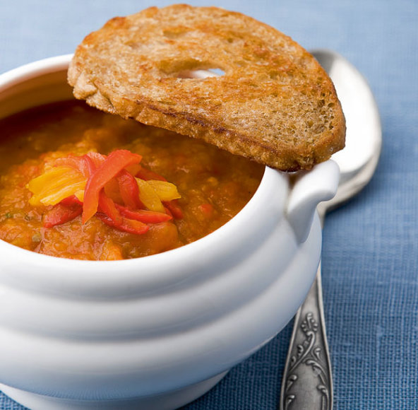 Keptų paprikų ir baklažanų sriuba