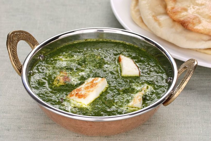 „Palak Paneer“ troškinys