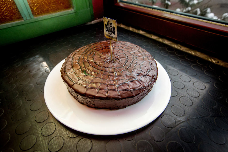 Šokoladinis „Bix“ baro tortas