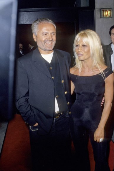 „Scanpix“/„SIPA“ nuotr./Gianni ir Donatella Versace (1992 m.)