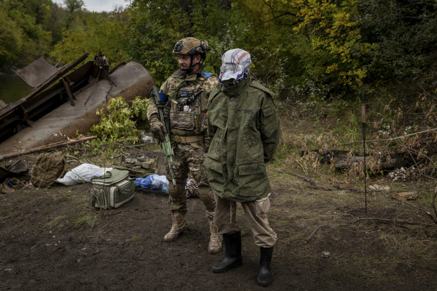 „The New York Times“/Nicole Tung nuotr./Ukrianiečių suitats rusų karys