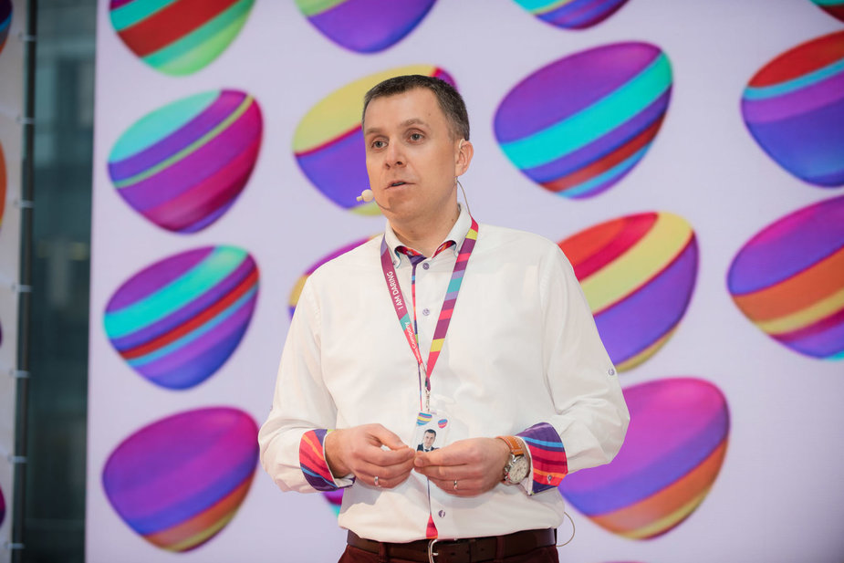 Partnerio nuotr./Pasak Andriaus Šemeškevičiaus, „Telia“ technologijų vadovo, nemažai stresinių situacijų šiandien tiek konferencijų pranešėjams, tiek jų organizatoriams padeda išvengti debesija. 