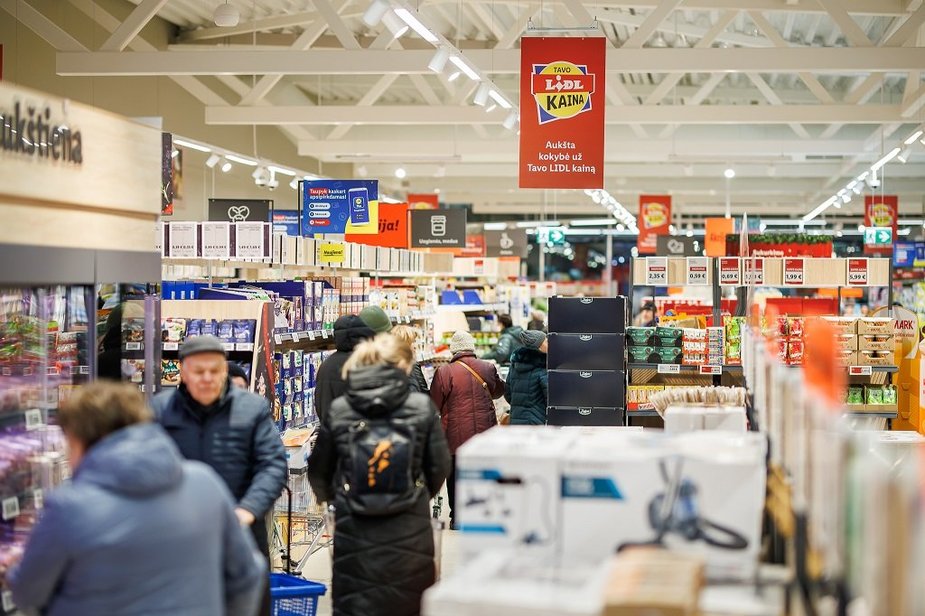 Lidl Lietuva nuotr./Apsipirkimas Lidl 