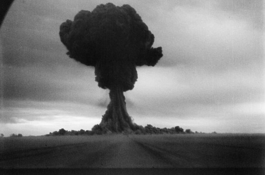 Pirmosios sovietinės atominės bombos RDS-1 sprogimas
