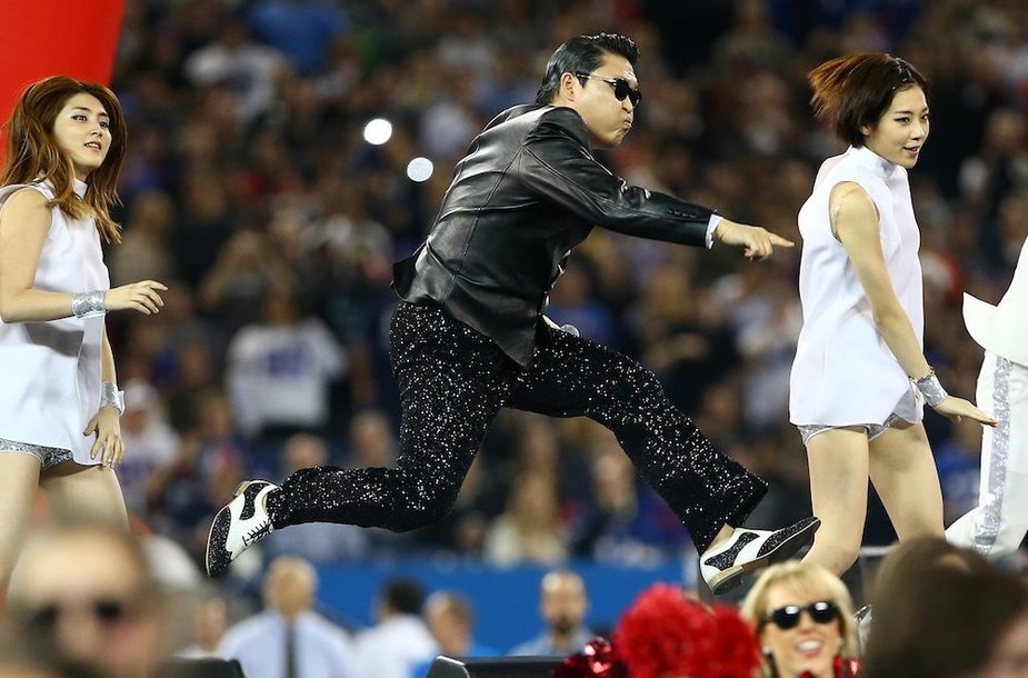 Gangnam šokį drauge su Psy šoka visas pasaulis.