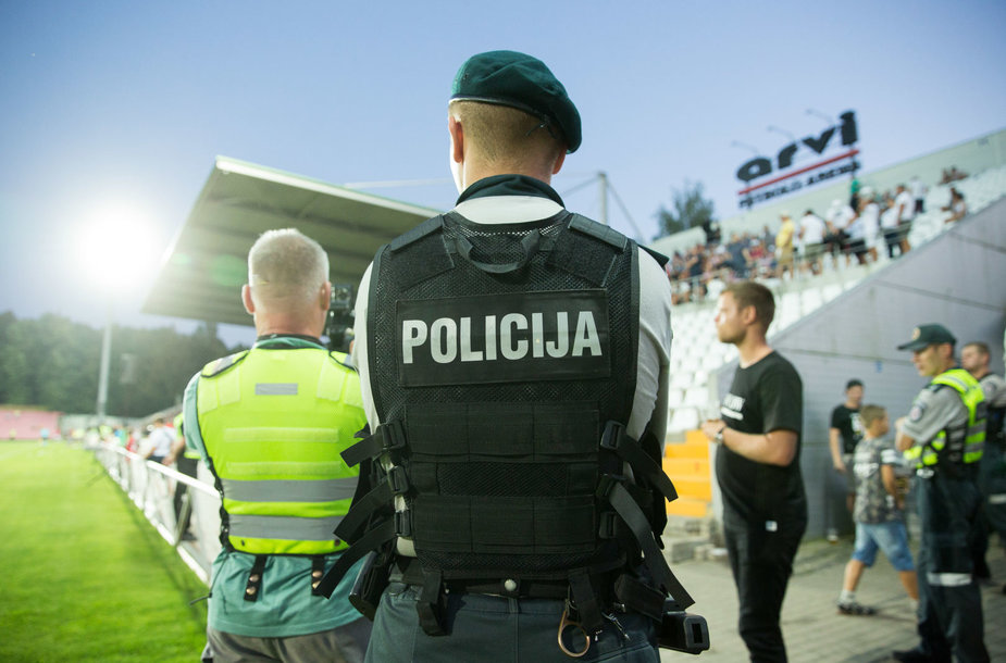 Policija stadione