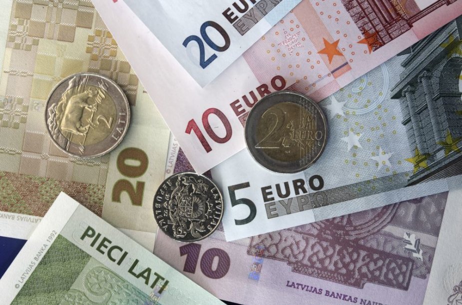 Latai ir eurai