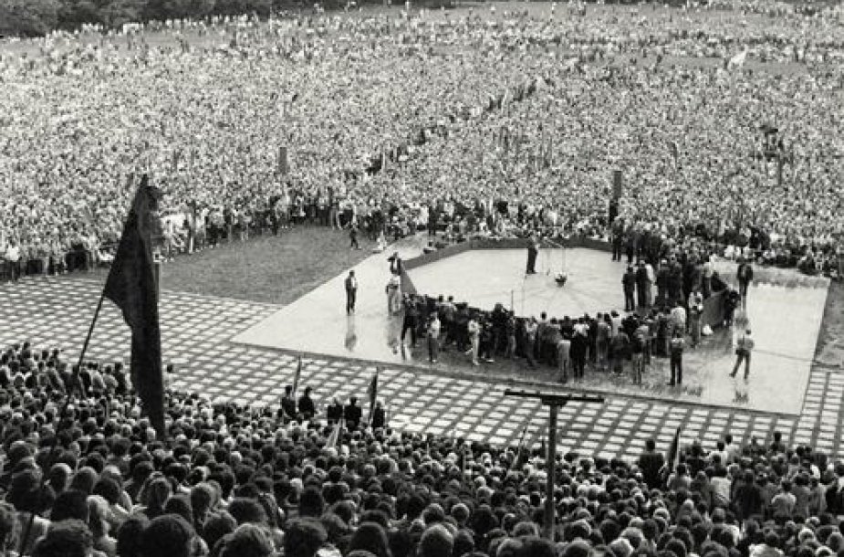 1988 m. rugpjūčio 23-oji, Sąjūdžio mitingas Vignio parke
