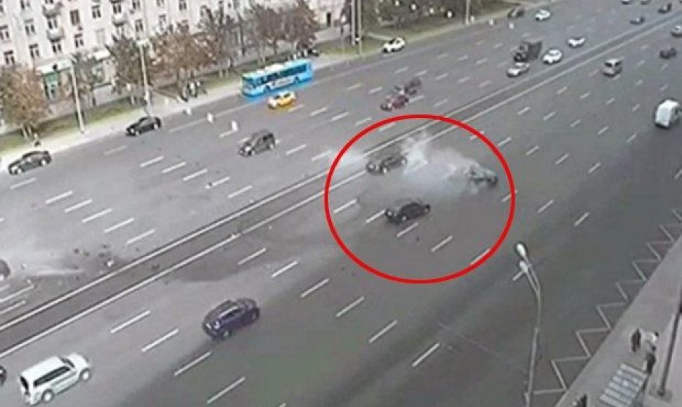 V.Putino limuzino avarija