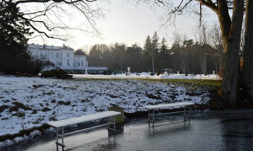 Birutės parke Palangoje įrengta čiuožykla