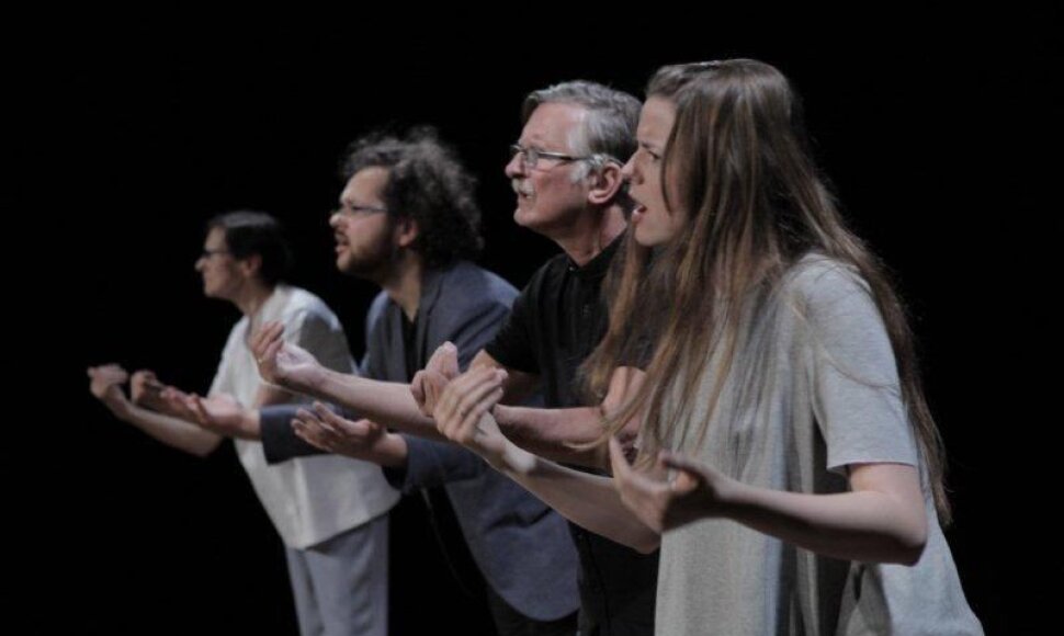 Spektaklis „Vienas gestas“