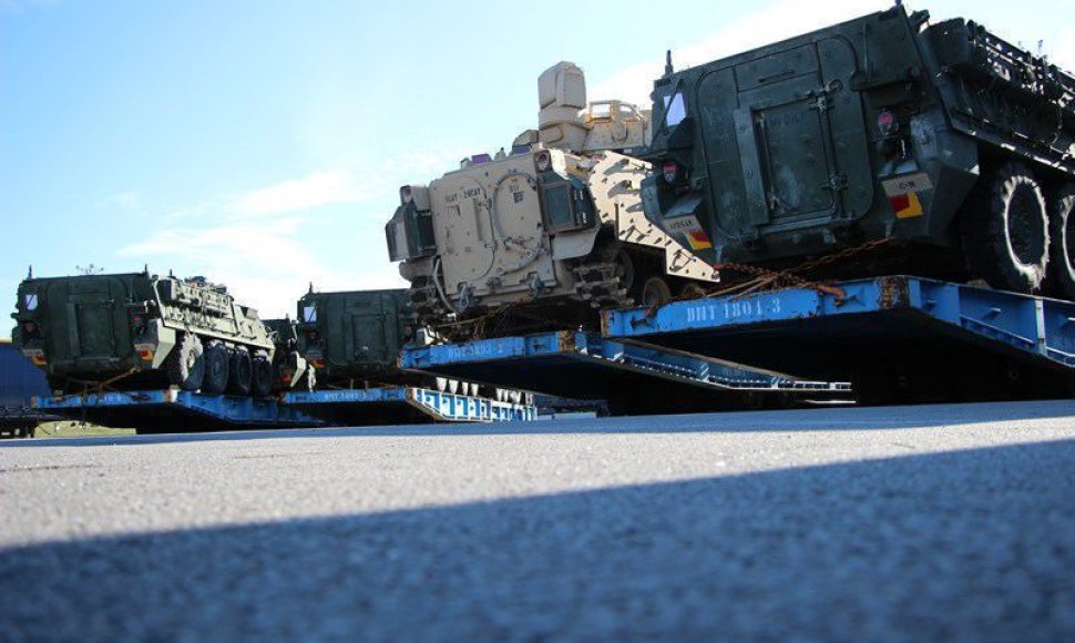 JAV karinė technika į Gaižiūnus bus atgabenta geležinkeliais