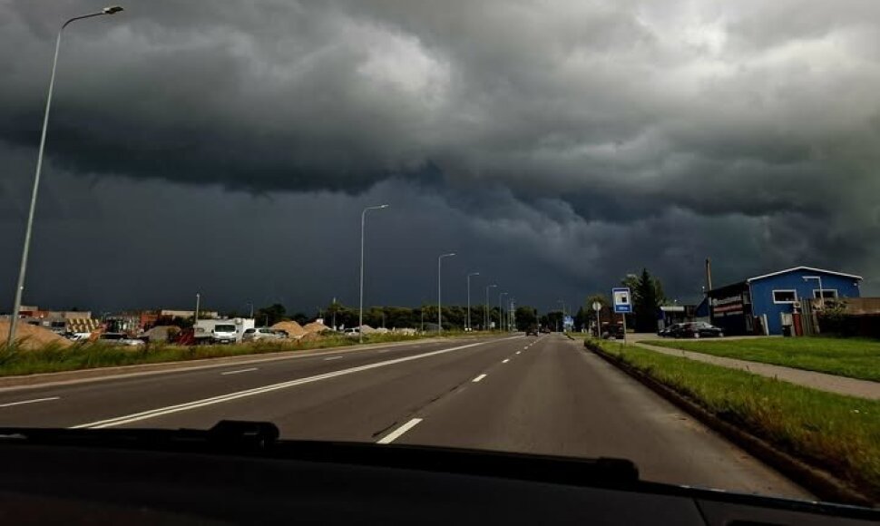 Liūties debesys Tauragėje