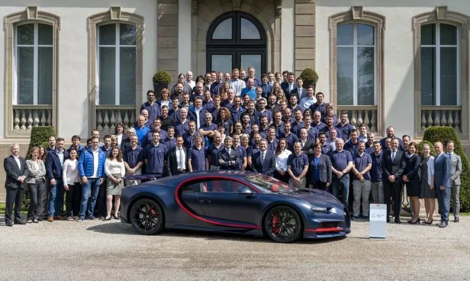 100-asis „Bugatti Chiron“ 