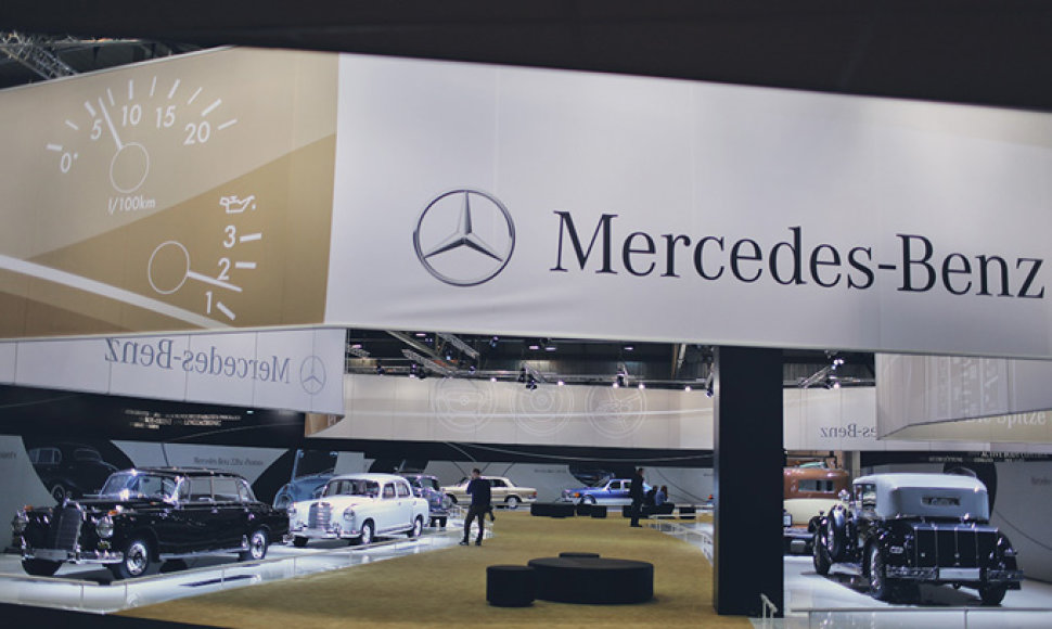 „Mercedes-Benz“ stendas „Techno Classica“ parodoje