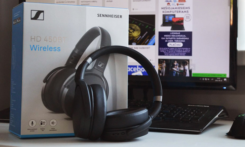  „Sennheiser HD 450 BT“ ausinės bando pasiūlyti modernias funkcijas ir garso kokybę viename produkte.