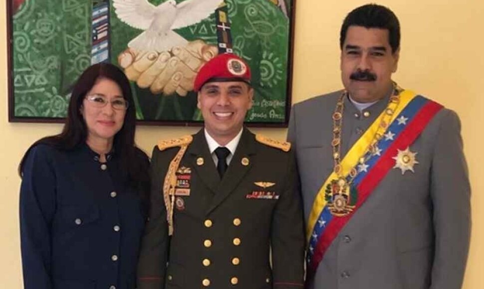 Delcy Rodriguez, Juanas Escalona, Nicolasas Maduro