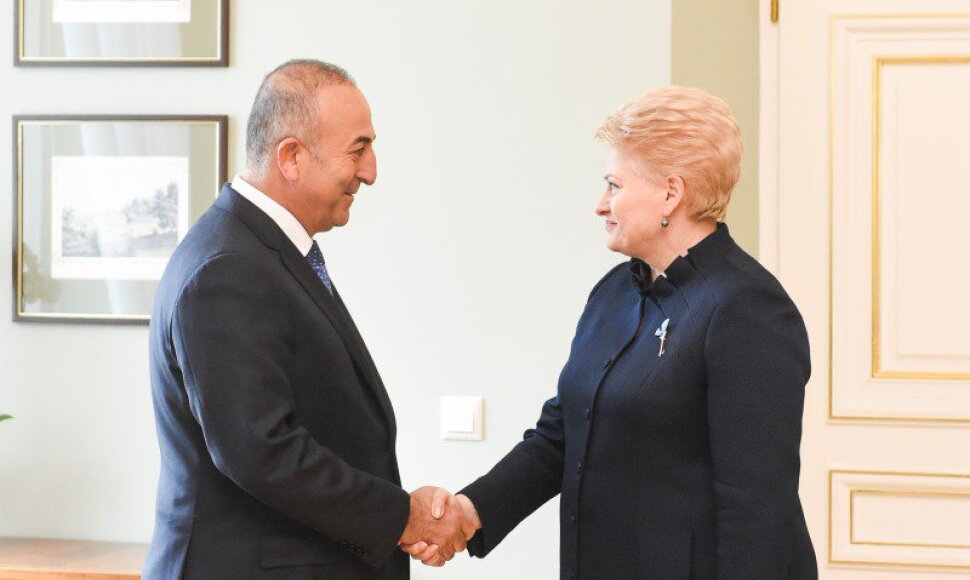 Prezidentė susitiko su Turkijos užsienio reikalų ministru Mevl&uuml;t &Ccedil;avuşoğlu