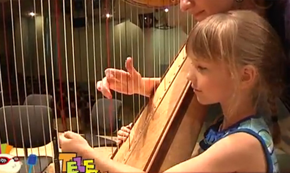 Muzikos instrumentai vaikų akimis: lyriškoji arfa