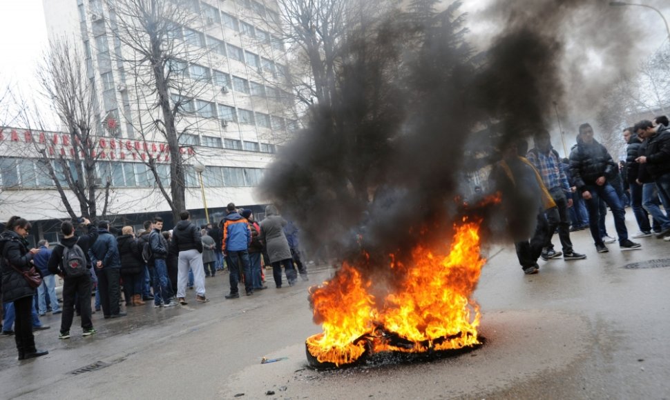 Protestas prie Tuzlos miesto savivaldybės Bosnijoje