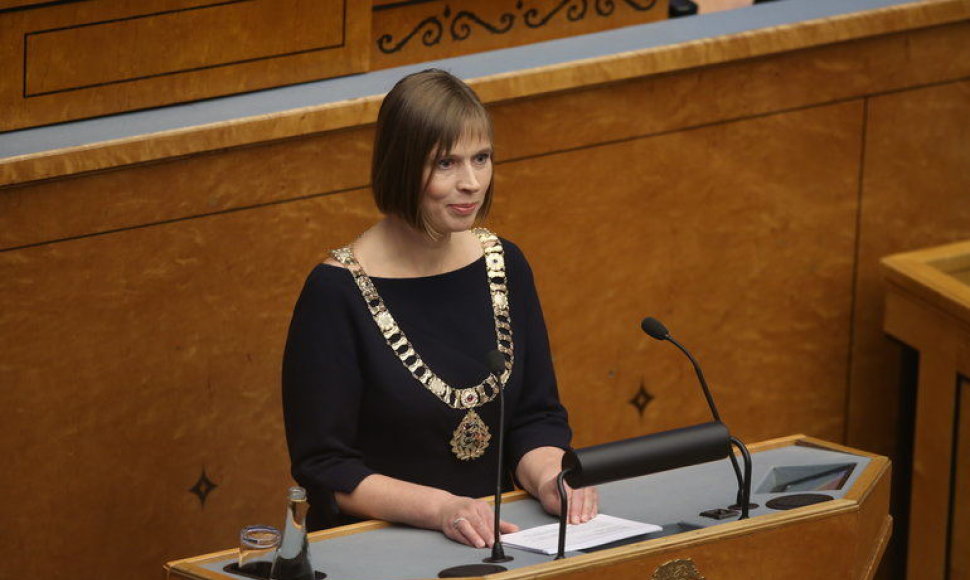 Kersti Kaljulaid prisaikdinta Estijos prezidente