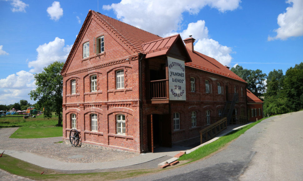 Raubonių vandens malūnas-vilnų karšykla-verpykla