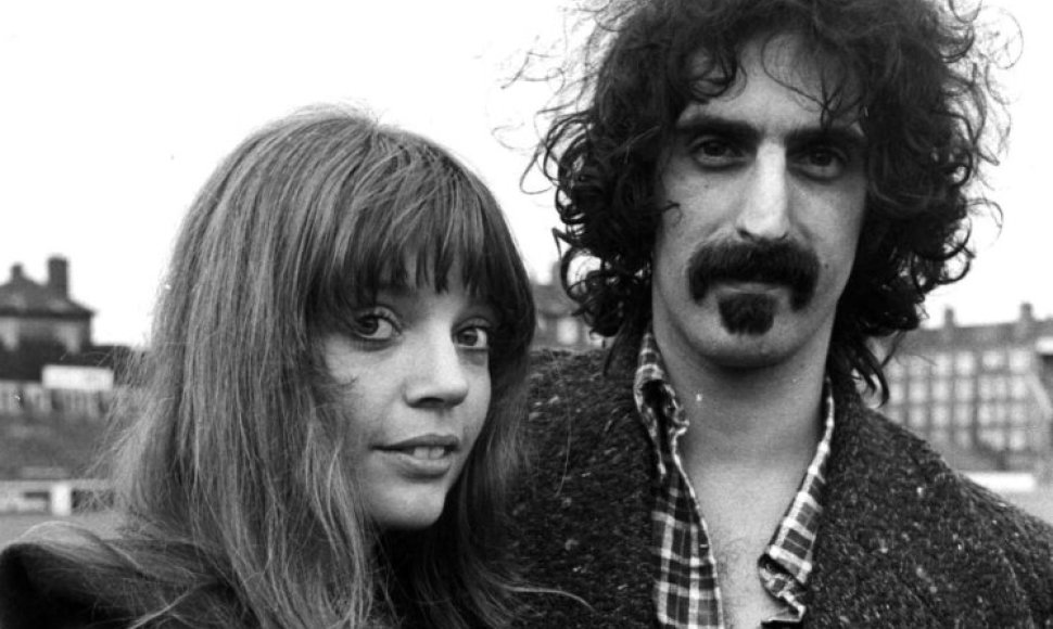 Frankas Zappa su žmona Gail Zappa (1972 m.)