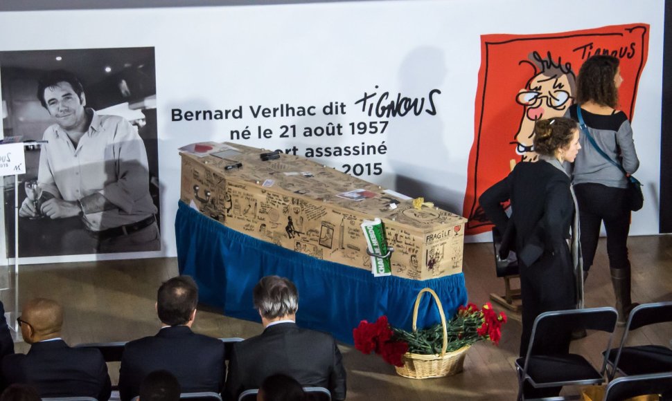 Bernardas Verlhacas (Tignous), „Charlie Hebdo“ karikatūrų kūrėjas, bus palaidotas ornamentais ir karikatūromis puoštame karste
