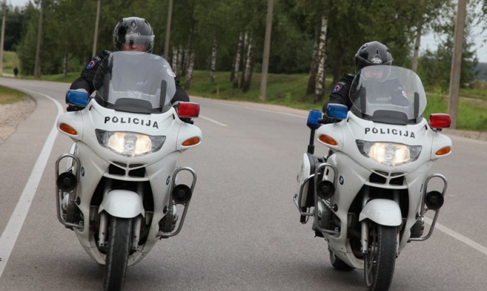 Lietuvos policija patruliuoja motociklais