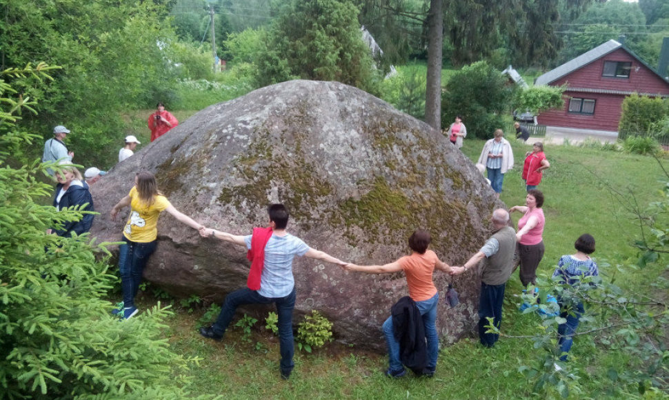 Geologai pasvėrė didžiausius Lietuvos akmenis