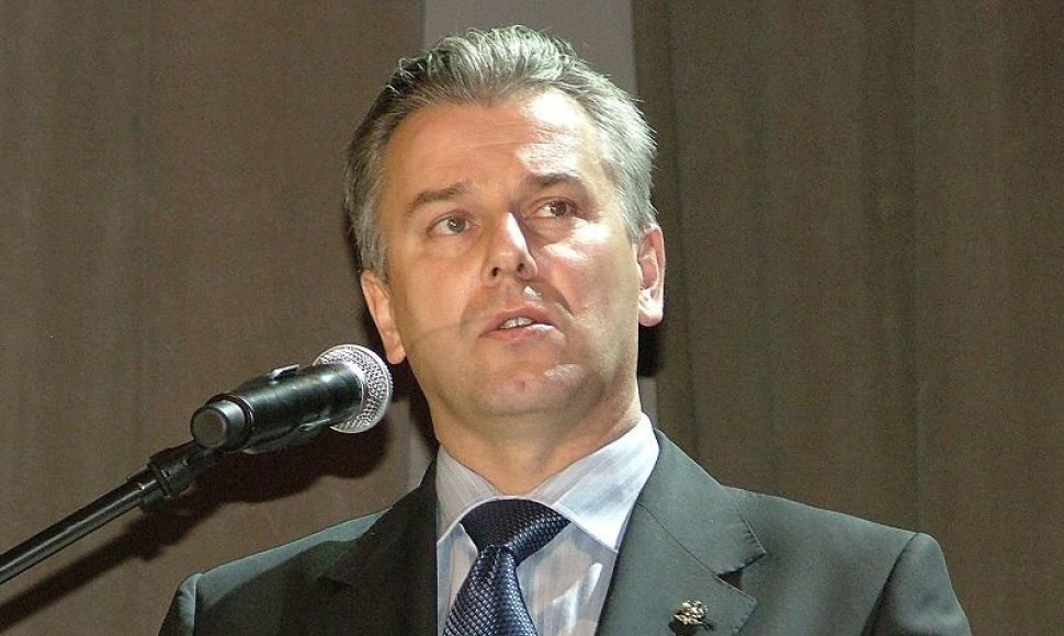 Cezary Grabarczykas.