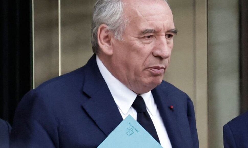 Francois Bayrou / STEPHANE DE SAKUTIN / AFP