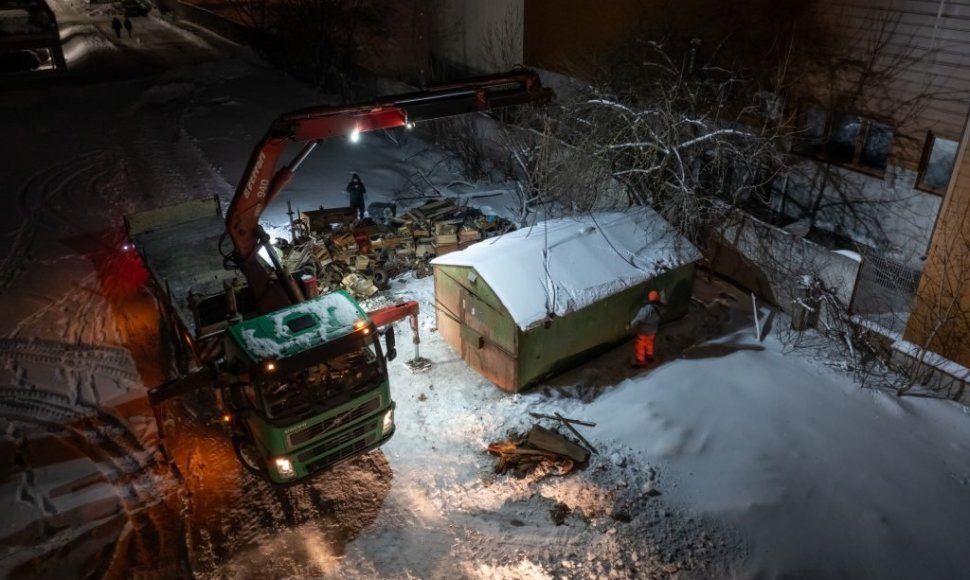 Paskutinių garažų Kernavės gatvėje nukėlimas. 