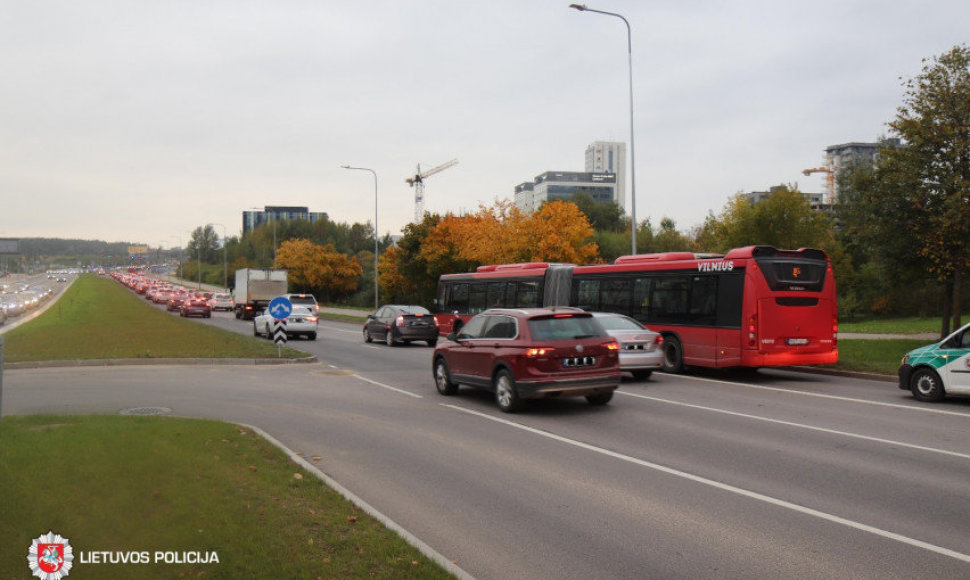 Dėl avarijų susidarė didžiulės spūstys