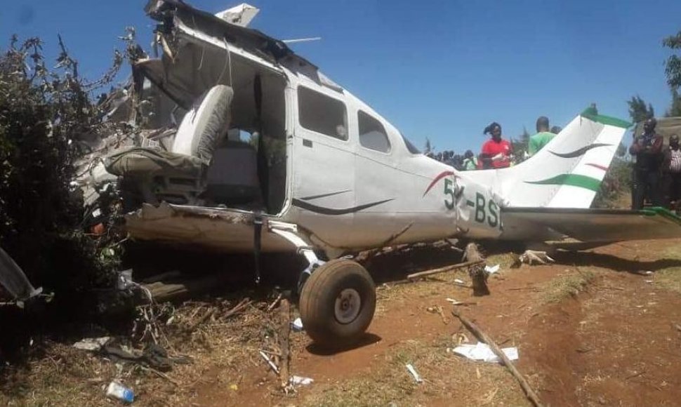 Kenijoje sudužo lengvasis lėktuvas