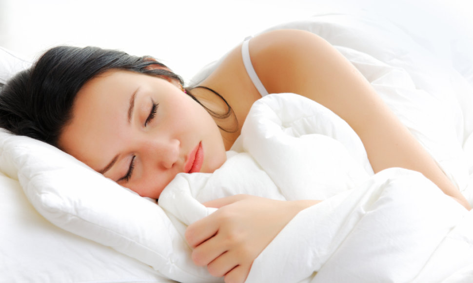 Kaip išlikti žvaliam miegant mažai