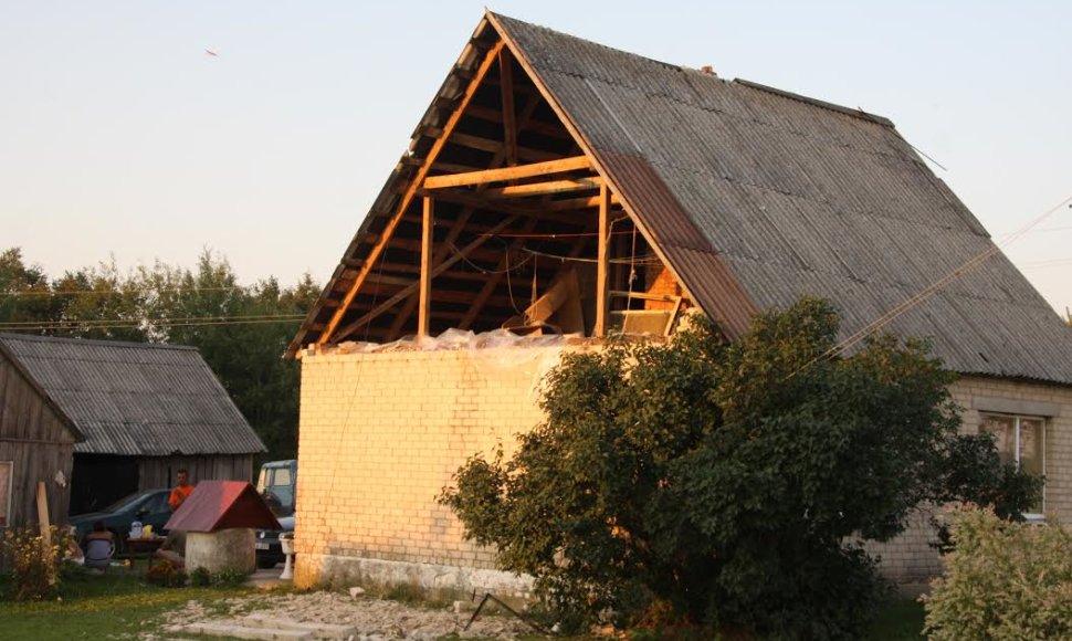 Vėtra Kalnujų seniūnijoje šiurpino žmones