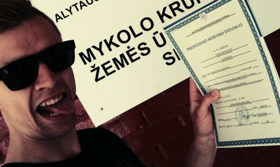 Justinas Butkevičius teigia diplomą gavęs be menkiausių pastangų ar mokslų