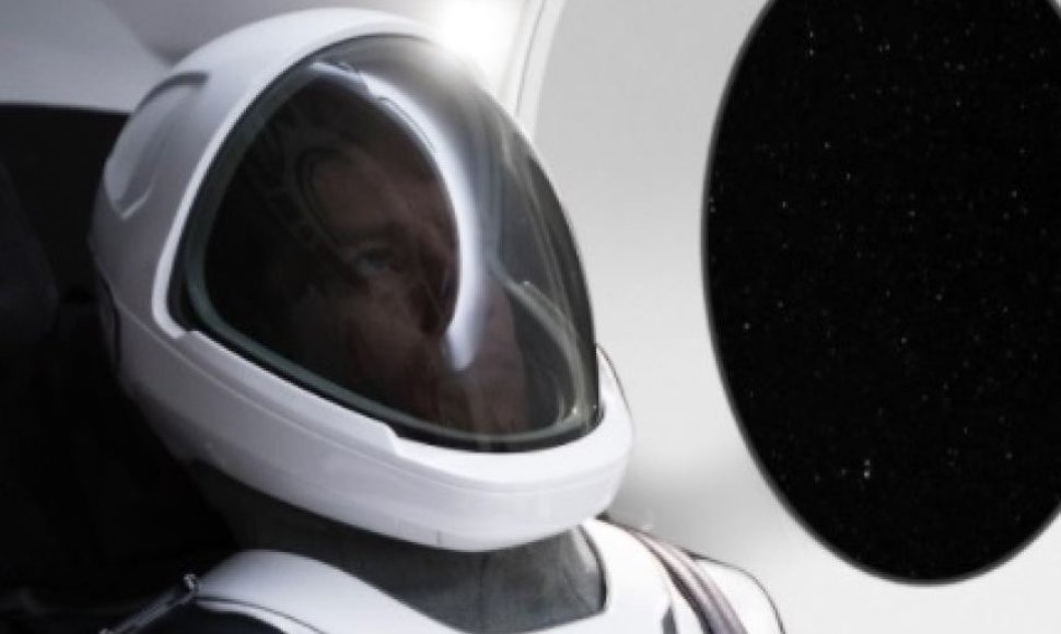 „SpaceX“ apranga astronautams