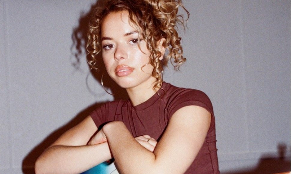 Nilüfer Yanya